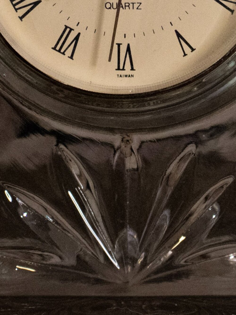 Godinger Crystal Mantel Clock Quartz Desk Shelf Decor Vintage Style - Picture 16 of 16